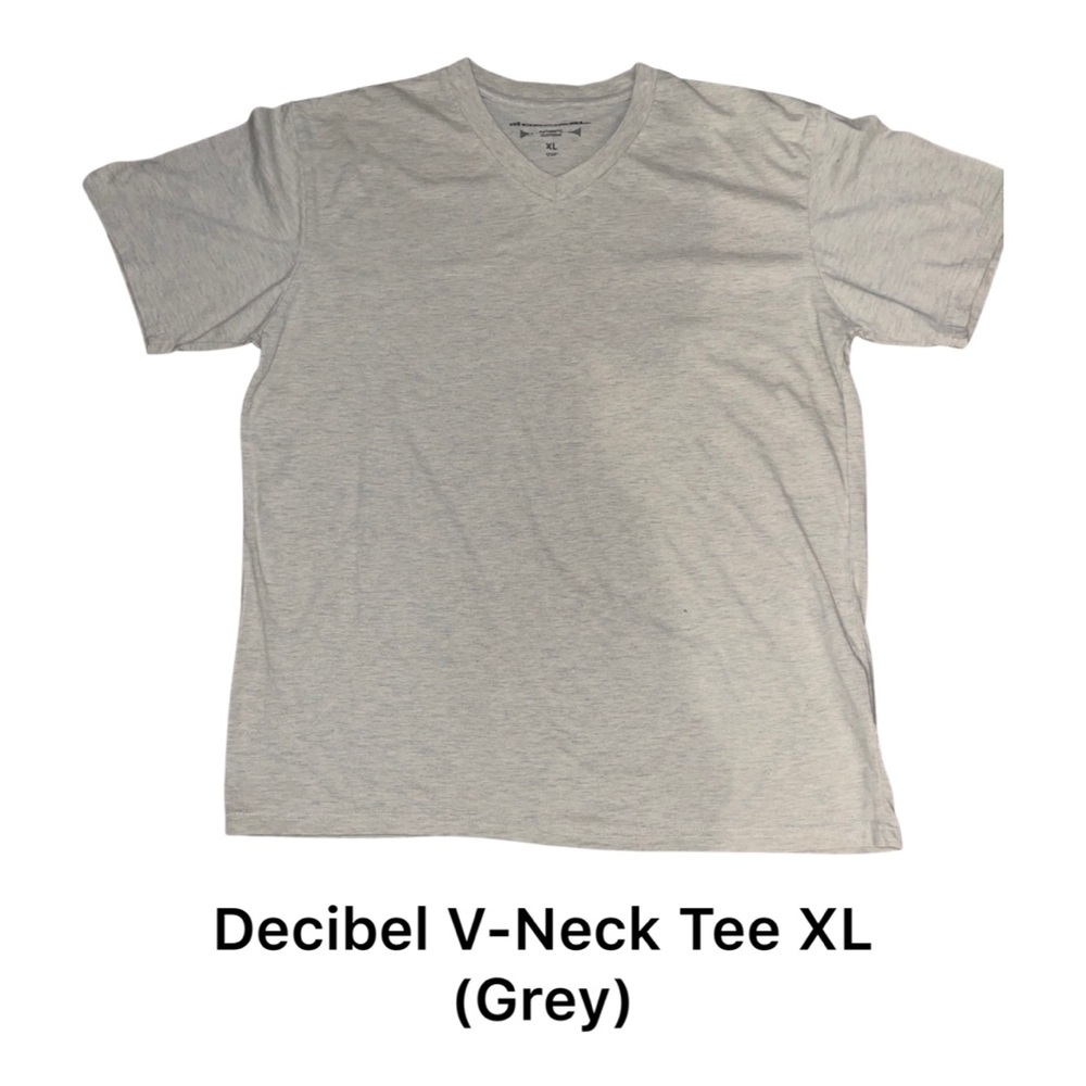 Decibel V-Neck Tee XL